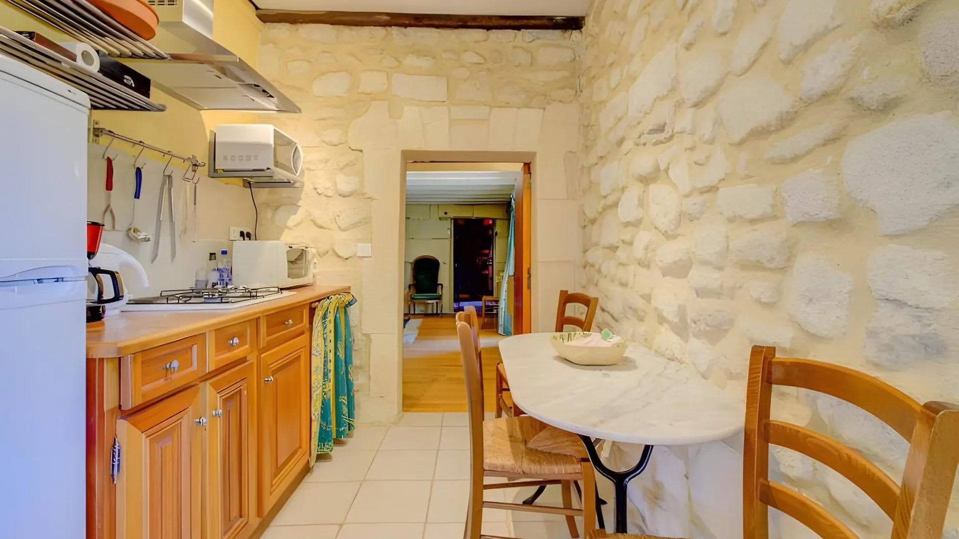Van Gogh Fourques  Holiday home